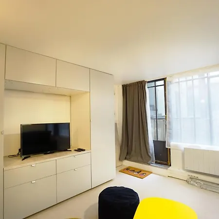 Apartment Charming Near Father Lachaise